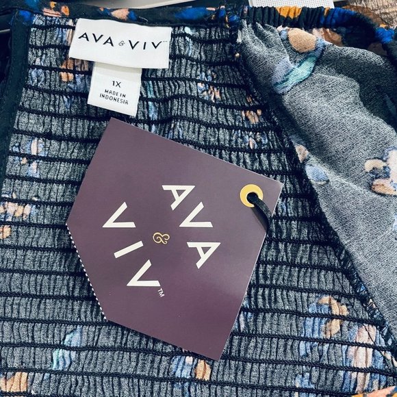 Ava & Viv Women's Top Size 1X Black Peplum Floral Print Long Sleeve Plus New - Picture 7 of 10